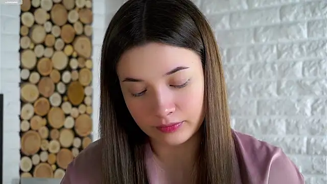 LowOncoming online show from December 20, 2025, 3:35 am