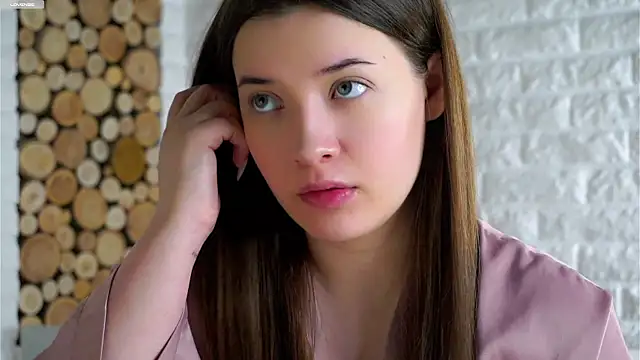 LowOncoming online show from December 23, 2025, 2:09 am