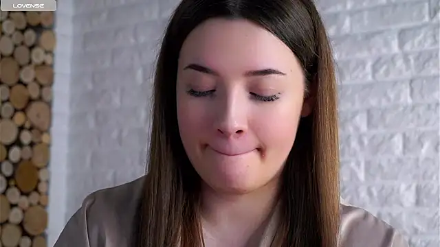 LowOncoming online show from March 16, 2026, 1:44 am