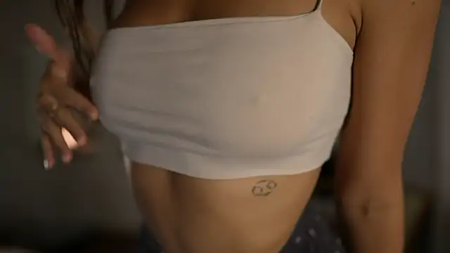 ValerieHill online show from October 23, 2025, 3:28 am