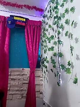 Michelle Brito1 online show from April 14, 2026, 2:06 am