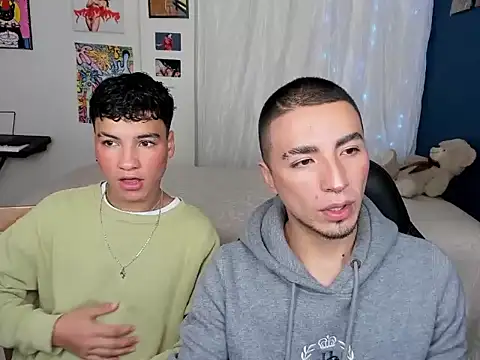 sweet boys xx online show from February 18, 2025, 12:28 pm