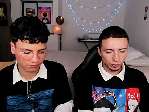 sweet boys xx online show from March 22, 2025, 9:02 am