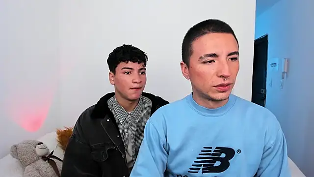 sweet boys xx online show from November 3, 2025, 12:17 pm