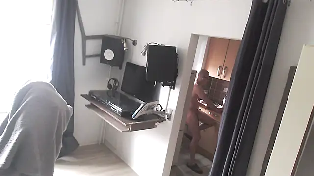 Snapshot of Nomi1612 chatting on January 17, 2026, 12:54 pm Nomi1612 online show from January 17, 2026, 12:54 pm