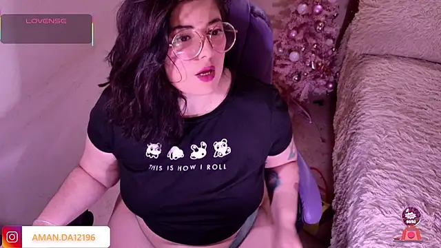 Snapshot of Azamy-12 chatting on December 14, 2025, 6:52 am Azamy-12 online show from December 14, 2025, 6:52 am