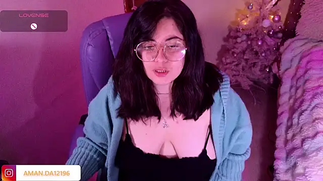 Snapshot of Azamy-12 chatting on January 6, 2026, 8:18 am Azamy-12 online show from January 6, 2026, 8:18 am