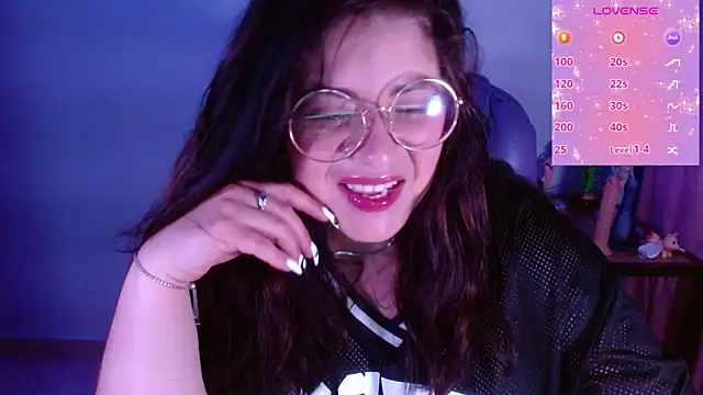 Snapshot of Azamy-12 chatting on February 28, 2026, 6:25 am Azamy-12 online show from February 28, 2026, 6:25 am