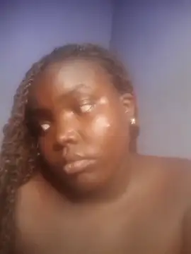 Snapshot of beauty-me_ chatting on April 17, 2026, 12:13 am beauty-me online show from April 17, 2026, 12:13 am
