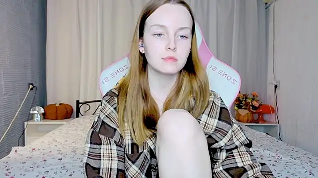 Wild  flowers online show from October 29, 2025, 3:47 pm