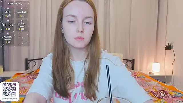 Snapshot of Wild__flowers chatting on May 24, 2026, 6:57 pm Wild flowers online show from May 24, 2026, 6:57 pm