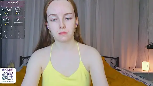 Snapshot of Wild__flowers chatting on June 20, 2026, 8:44 pm Wild flowers online show from June 20, 2026, 8:44 pm