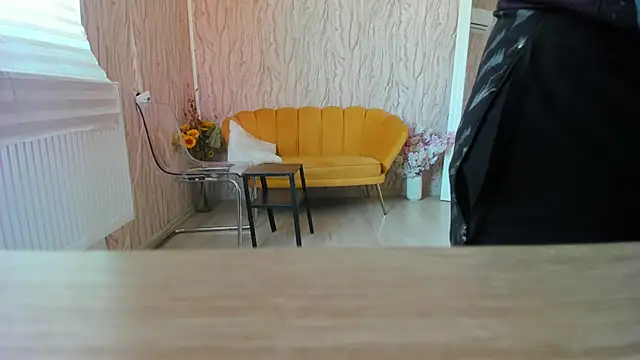 AishaRouhi online show from February 14, 2025, 5:19 am