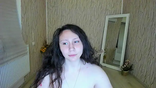 AishaRouhi online show from February 18, 2025, 6:26 pm