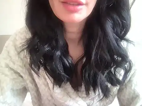 paolajonez online show from July 6, 2026, 4:42 pm