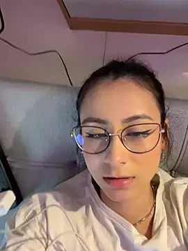 juanasnz99 online show from January 30, 2025, 2:49 am