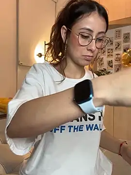 juanasnz99 online show from March 11, 2025, 3:59 am