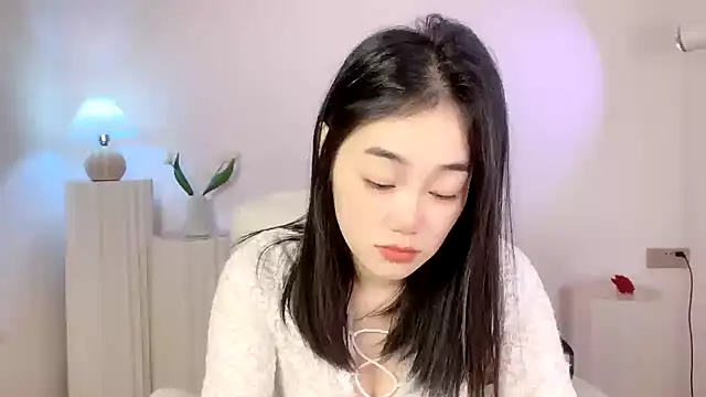 cloud8822 online show from December 22, 2024, 2:06 pm