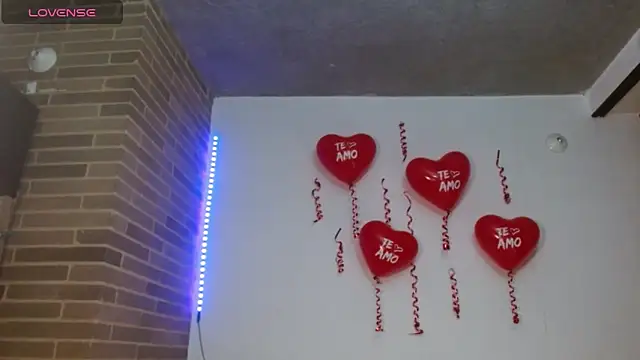 helenacyruss online show from February 14, 2025, 5:14 pm