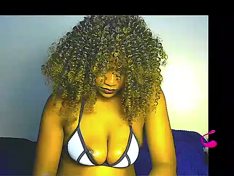 lilylovexx online show from February 15, 2026, 8:38 pm