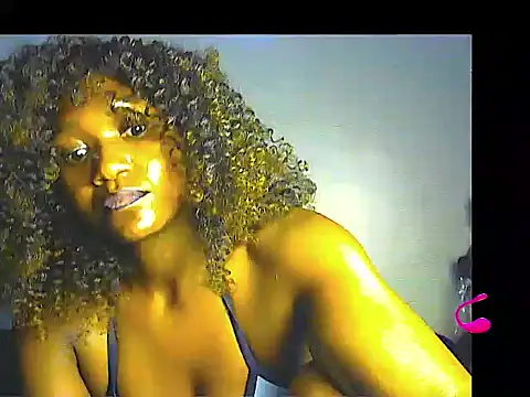 Snapshot of lilylovexx chatting on May 7, 2026, 9:53 pm lilylovexx online show from May 7, 2026, 9:53 pm