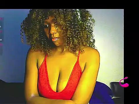 Snapshot of lilylovexx chatting on June 2, 2026, 3:41 am lilylovexx online show from June 2, 2026, 3:41 am