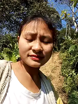 trieungoclnt online show from January 13, 2025, 7:21 am