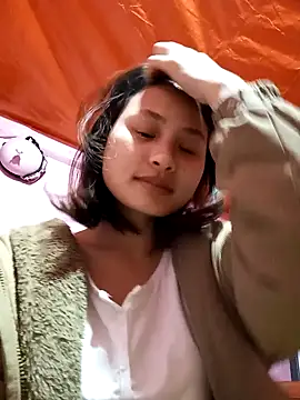 trieungoclnt online show from February 8, 2025, 5:18 pm