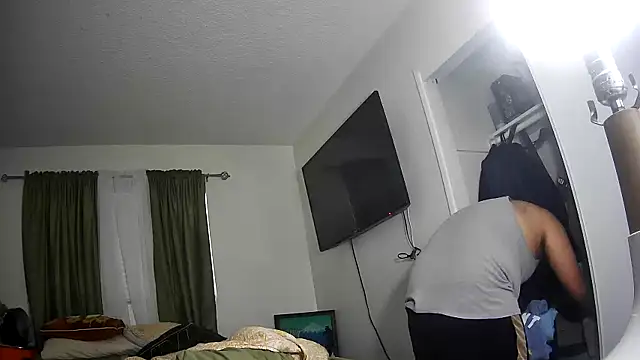 JooveyRose online show from September 12, 2025, 4:51 pm