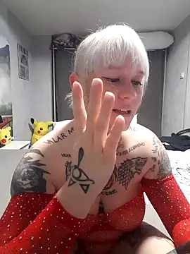 poussichienne online show from September 22, 2025, 8:27 am