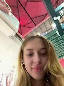 enjoy my beauty online show from December 12, 2024, 4:26 am