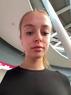 enjoy my beauty online show from March 7, 2025, 4:13 am