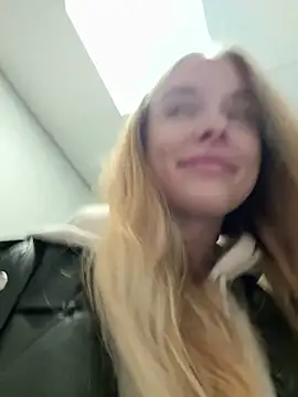 enjoy my beauty online show from October 15, 2025, 7:08 am