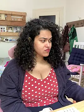 Curvydesifromgermany online show from May 13, 2026, 12:13 pm