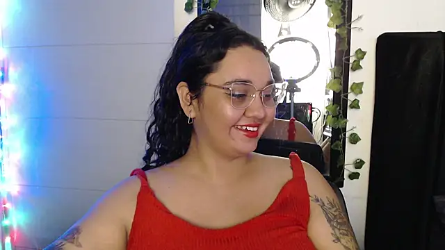Snapshot of Alezapark chatting on June 19, 2026, 10:35 pm Alezapark online show from June 19, 2026, 10:35 pm