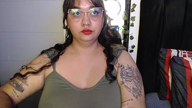 Snapshot of Alezapark chatting on July 21, 2026, 1:52 am Alezapark online show from July 21, 2026, 1:52 am