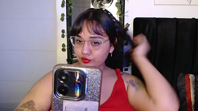 Snapshot of Alezapark chatting on July 23, 2026, 3:54 pm Alezapark online show from July 23, 2026, 3:54 pm