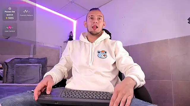 Damon Bakert online show from January 11, 2025, 2:36 pm