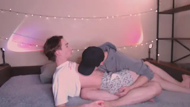 EliotMarks online show from October 19, 2025, 6:30 pm