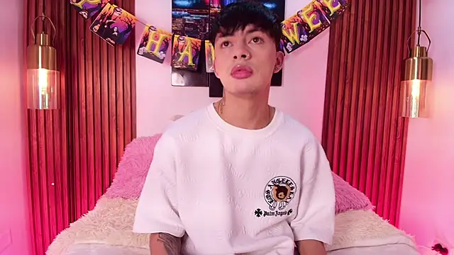 Steev Novoa online show from October 23, 2025, 7:56 pm