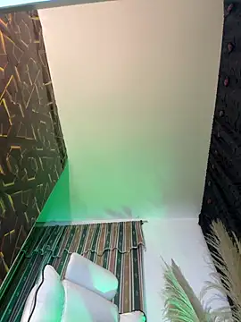 Snapshot of lenny_boobs chatting on October 9, 2025, 2:09 am lenny boobs online show from October 9, 2025, 2:09 am