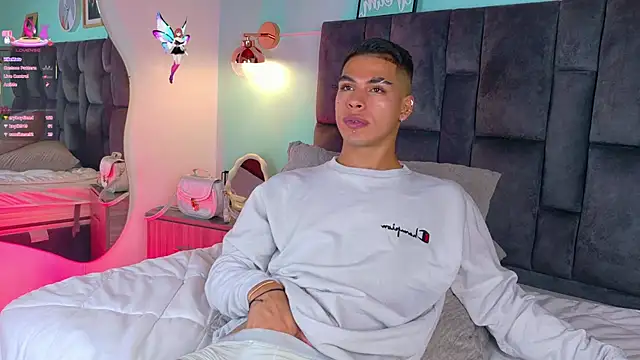 Ken-boy  online show from February 23, 2025, 5:39 pm