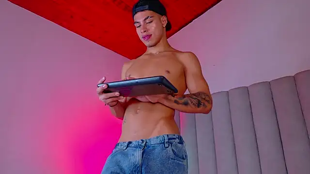 Ken-boy  online show from February 27, 2025, 9:43 am