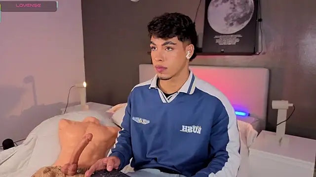 Ken-boy  online show from November 2, 2025, 11:34 am