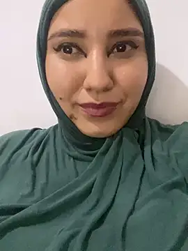 Snapshot of hannahayat chatting on January 17, 2025, 2:50 am hannahayat online show from January 17, 2025, 2:50 am