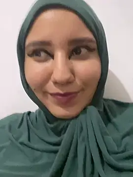 Snapshot of hannahayat chatting on January 18, 2025, 2:25 am hannahayat online show from January 18, 2025, 2:25 am