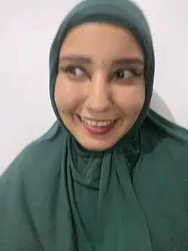 Snapshot of hannahayat chatting on January 19, 2025, 2:04 am hannahayat online show from January 19, 2025, 2:04 am