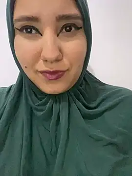 Snapshot of hannahayat chatting on February 9, 2025, 3:34 pm hannahayat online show from February 9, 2025, 3:34 pm