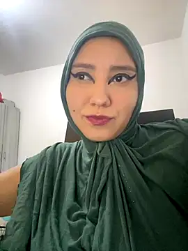 Snapshot of hannahayat chatting on October 15, 2025, 1:11 pm hannahayat online show from October 15, 2025, 1:11 pm