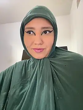 Snapshot of hannahayat chatting on October 23, 2025, 2:38 pm hannahayat online show from October 23, 2025, 2:38 pm